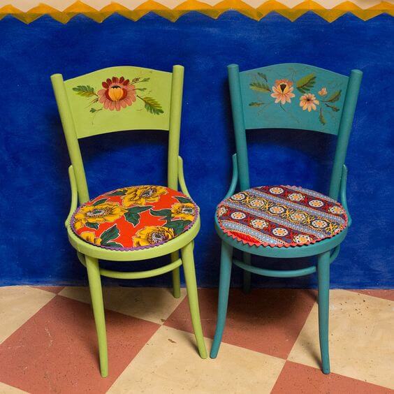 Decorar las sillas del hogar