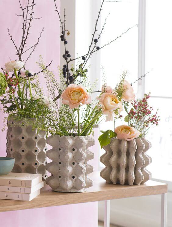 recursos decorativos con hueveras: jarrones