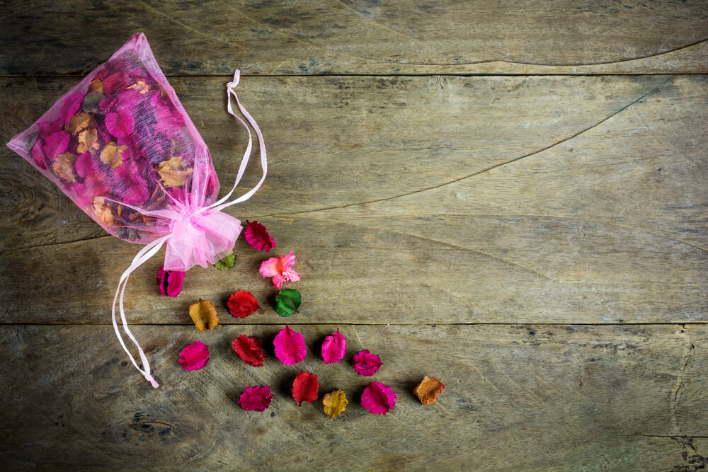 How to make rose flower potpourri