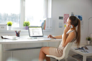 ¿Teletrabajo? Crea una oficina práctica y llena de inspiración