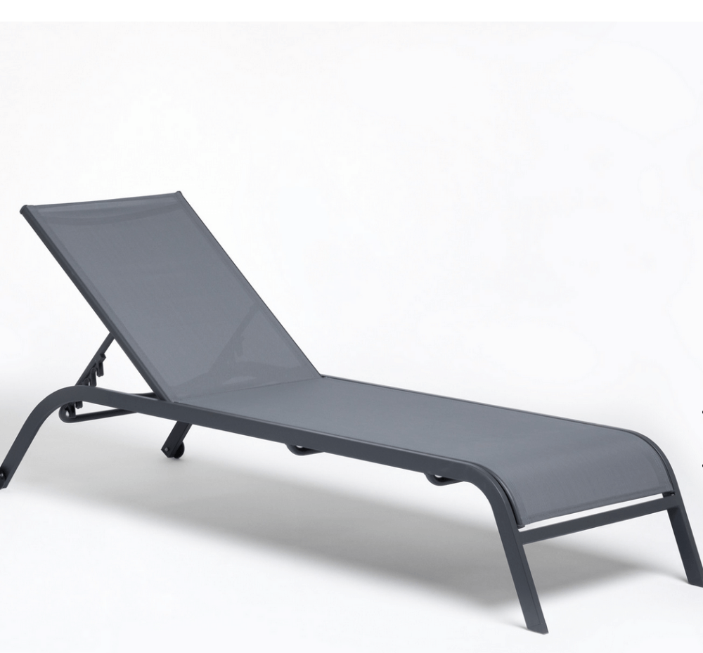 Sun loungers for the garden