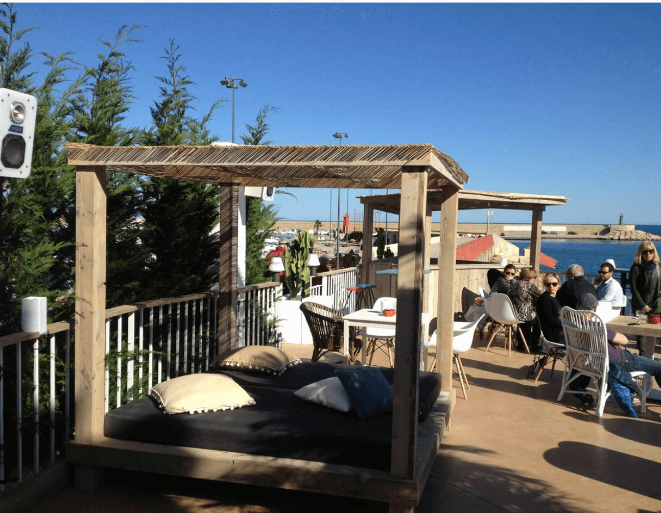 Cama balinesa para el jardín