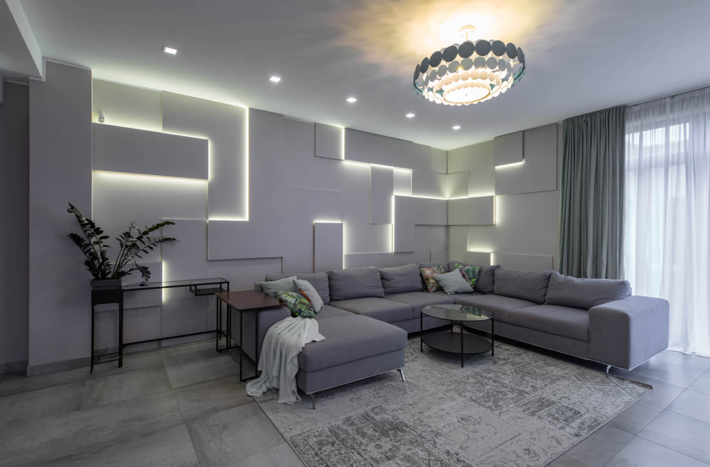 Lámparas de araña: claves para aprender a decorar con ellas