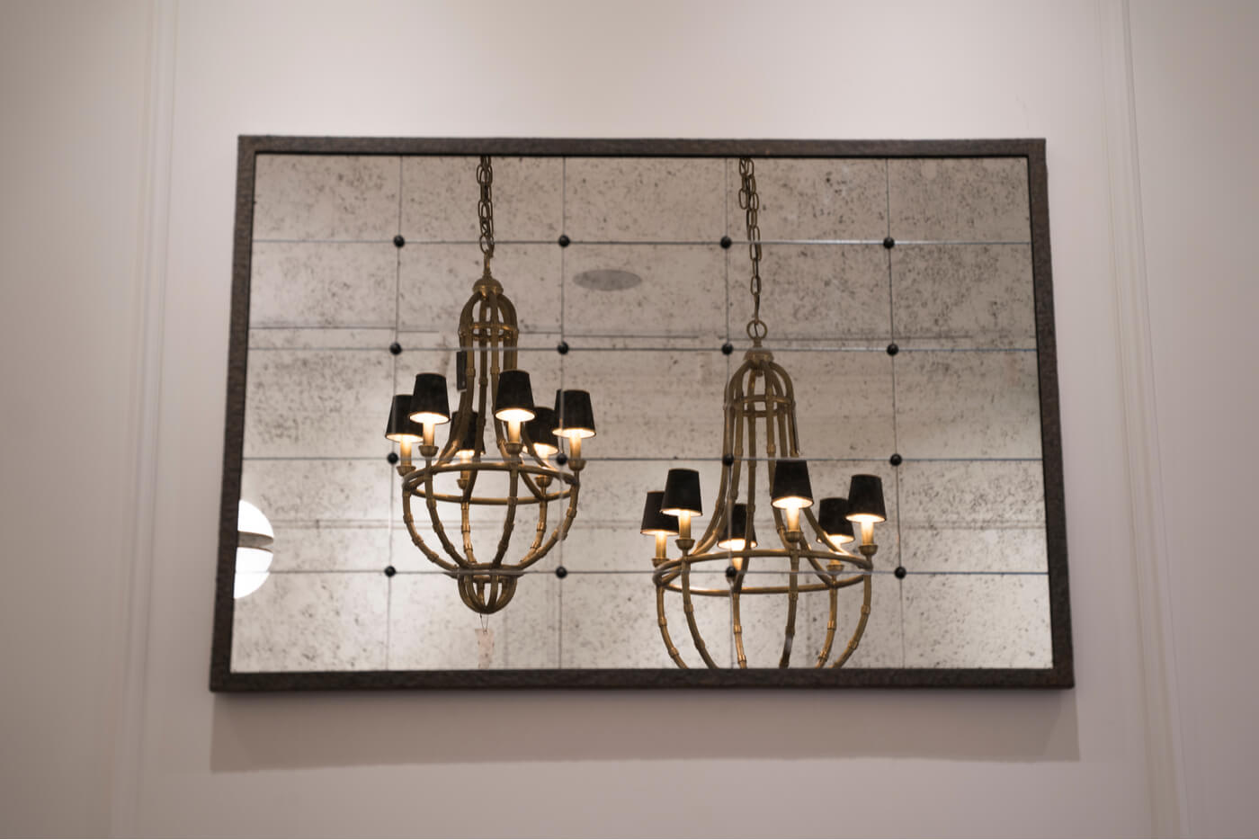 Lámparas de araña: claves para aprender a decorar con ellas