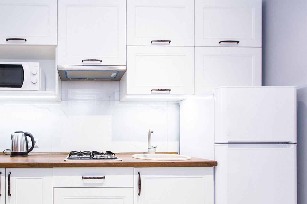 Use black handles for contrast.