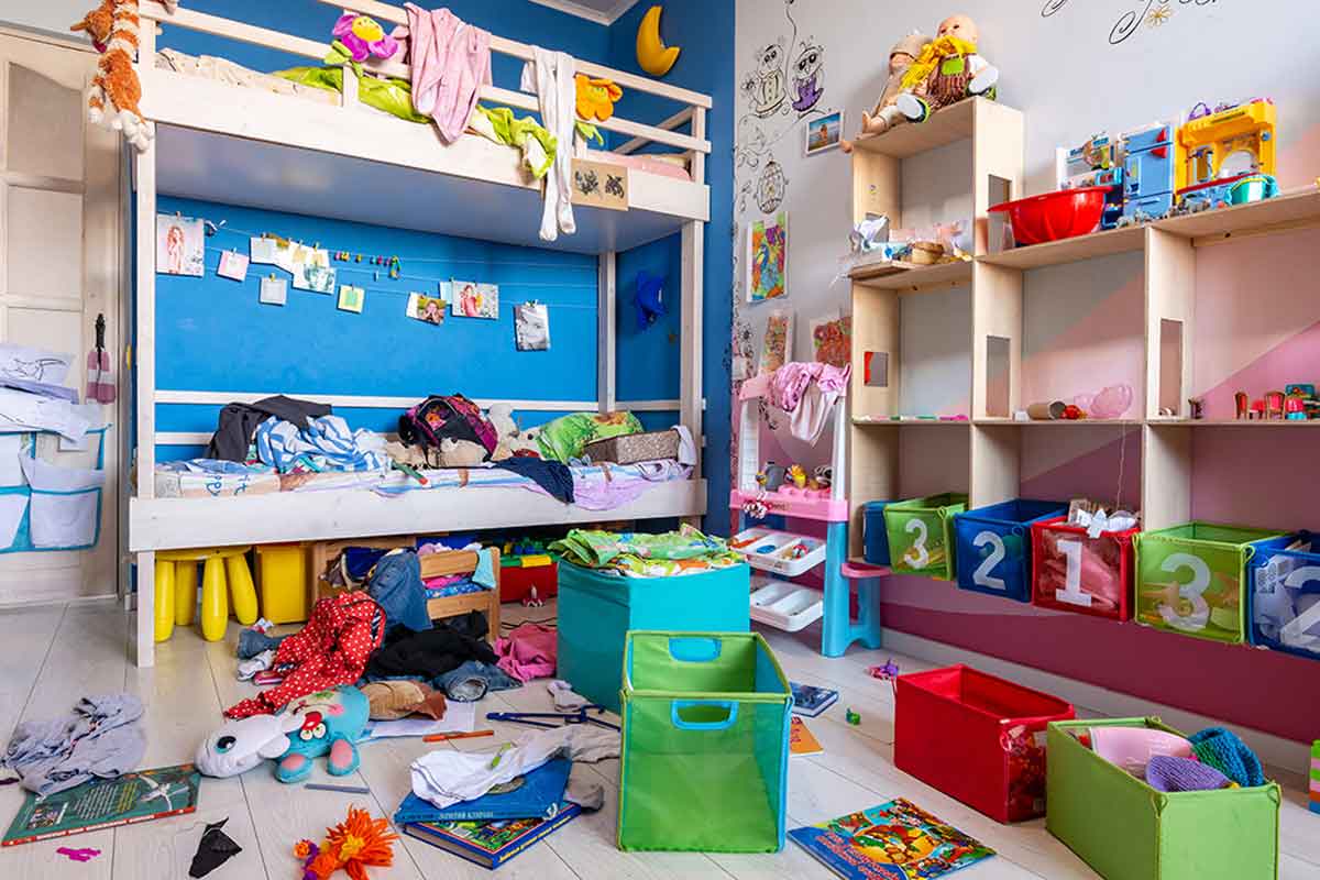Ruim de kinderkamer regelmatig op
