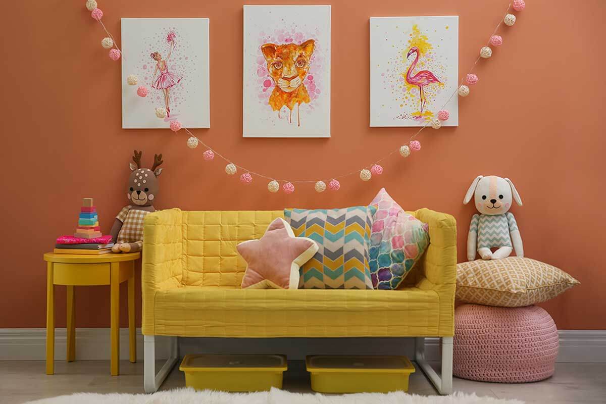 Dierfiguren in een kinderkamer