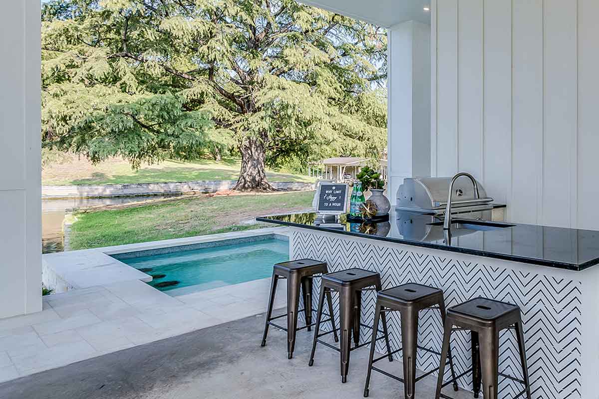 Advantages of mini pools