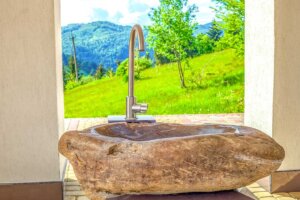 Lavabos de piedra para el baño y sus ventajas