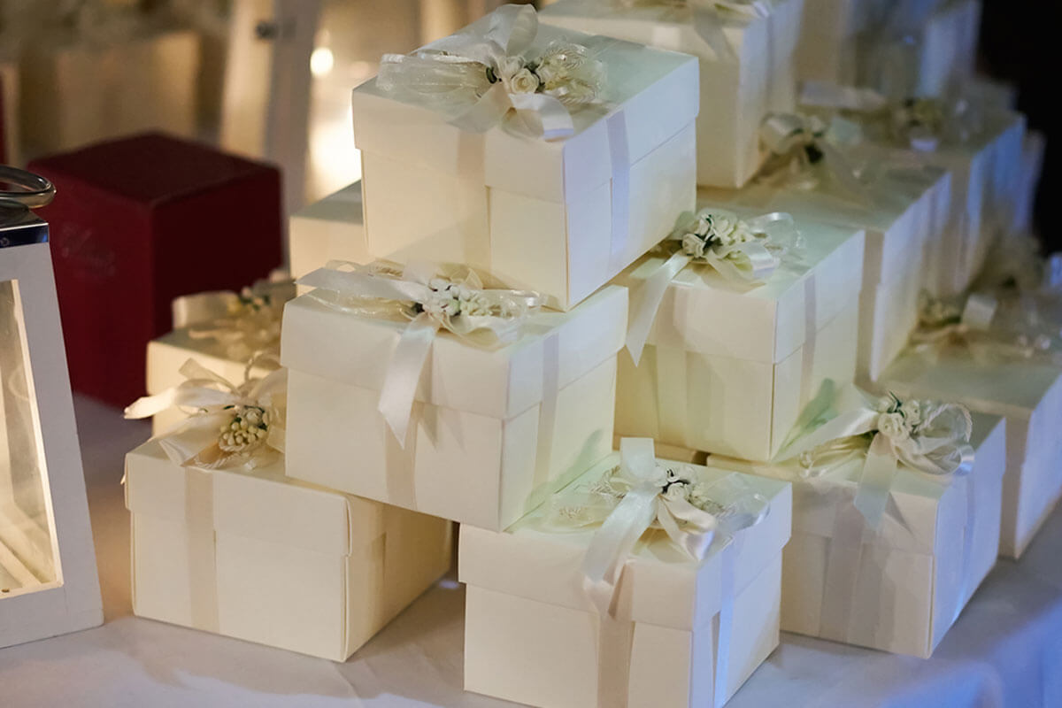 Ideas de regalos para llevar a una boda