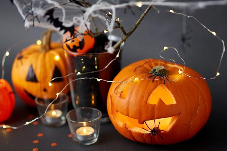 Portavelas para Halloween: dos opciones de terror