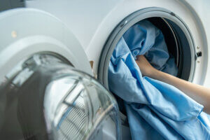 Trucos para lavar tus sábanas y no tener que plancharlas