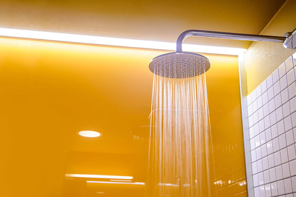 With these tips for lighting your bathroom, you will know how to better enjoy this space.