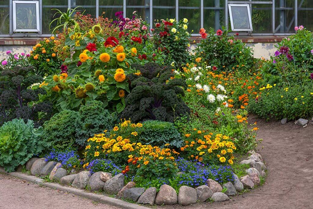 La decoración de primavera inicia arreglando tu jardín.